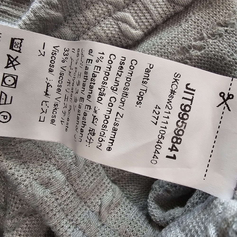 SHEIN, SIZE M, OLIVE PANTS/TOP - Picture 5 of 5